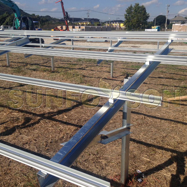 日本3.5MW 地桩支架工程