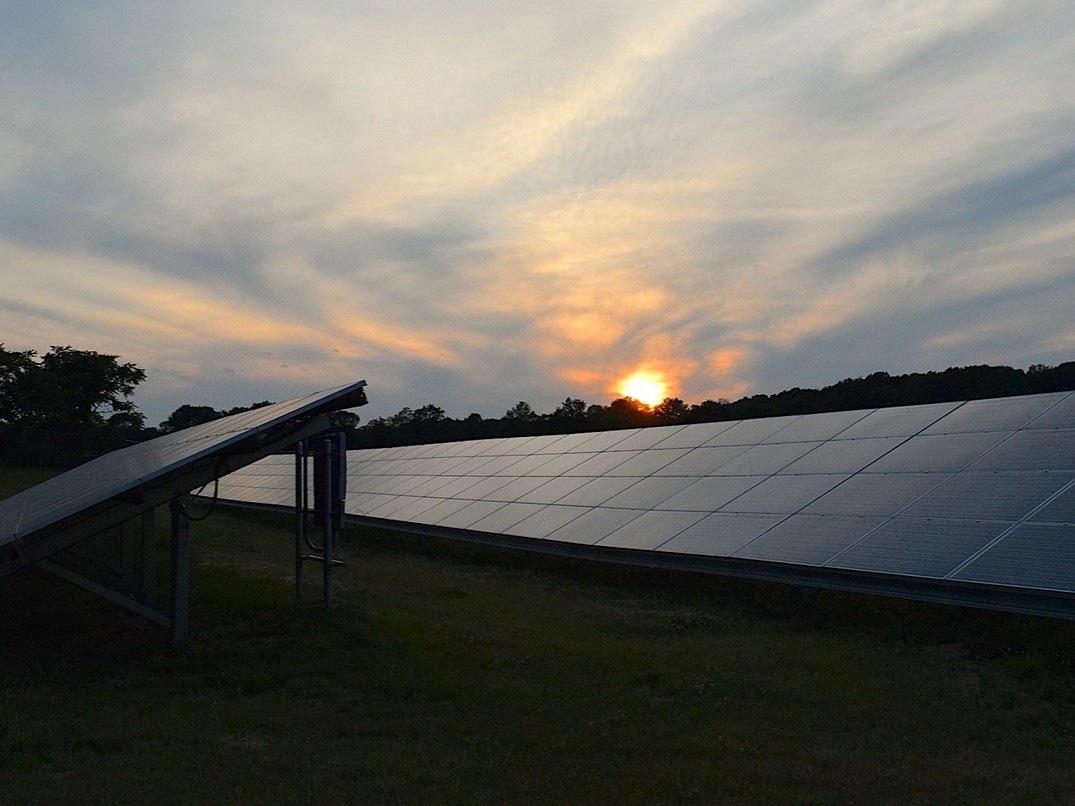 光伏行业政策与创新协同并进，推动产业迈向高质量发展